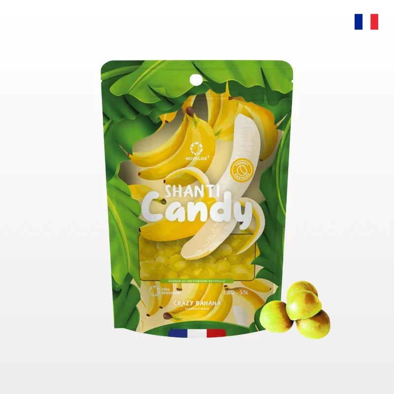 Bonbons CBD de Novaloa SHANTI CANDY au goût banane, contenant 5% de CBD. Sachet coloré avec design tropical et bonbons jaunes visibles.