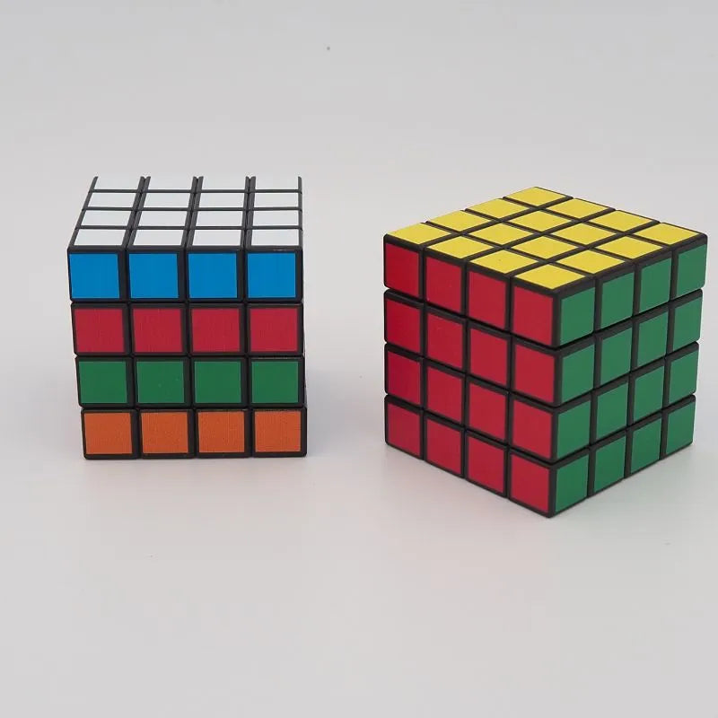 Grinder Rubik's Cube magnétique à 4 parties, design nostalgique et discret, idéal pour les amateurs d'accessoires fumeurs originaux.